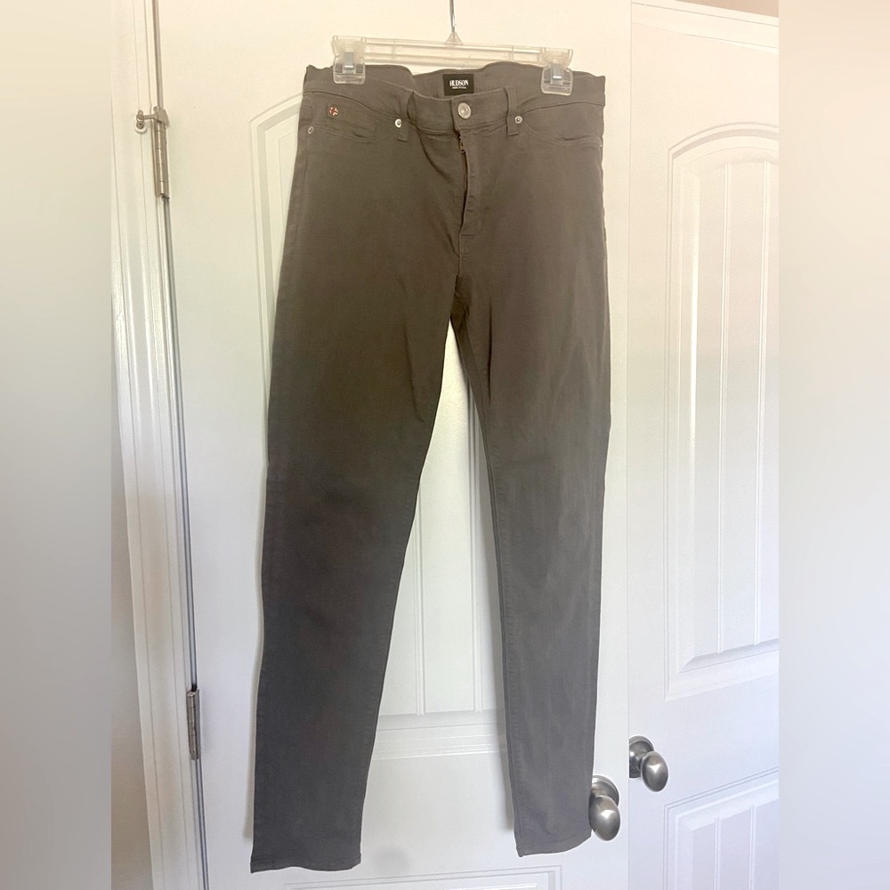 Hudson jeans; very good condition; size 32